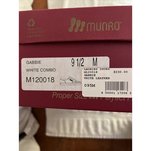 Munro Gabbie Sneakers-White Combo 9.5M - Picture 6 of 6